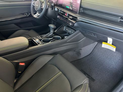 New 2026 Kia K5 GT FWD image 16