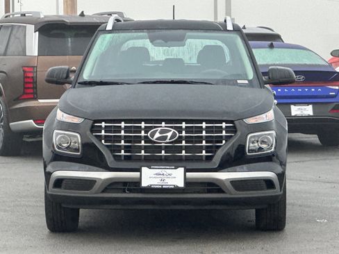 New 2026 Hyundai Venue SEL image 9