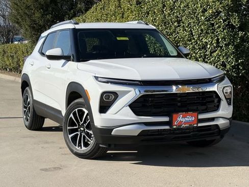 New 2026 Chevrolet TrailBlazer LT w/ Convenience Package image 2
