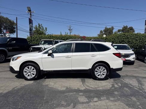 Used 2016 Subaru Outback 2.5i Premium w/ Popular Package #2 AWD/4WD image 4