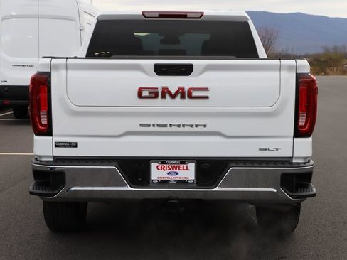 Used 2025 GMC Sierra 1500 SLT image 5
