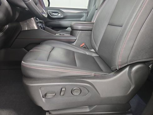 Certified 2024 Chevrolet Suburban RST w/ Luxury Package AWD/4WD image 33