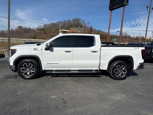 Used 2022 GMC Sierra 1500 SLT w/ SLT Convenience Package image 6