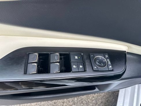 Used 2022 Lexus ES 300h w/ Premium Package FWD image 23