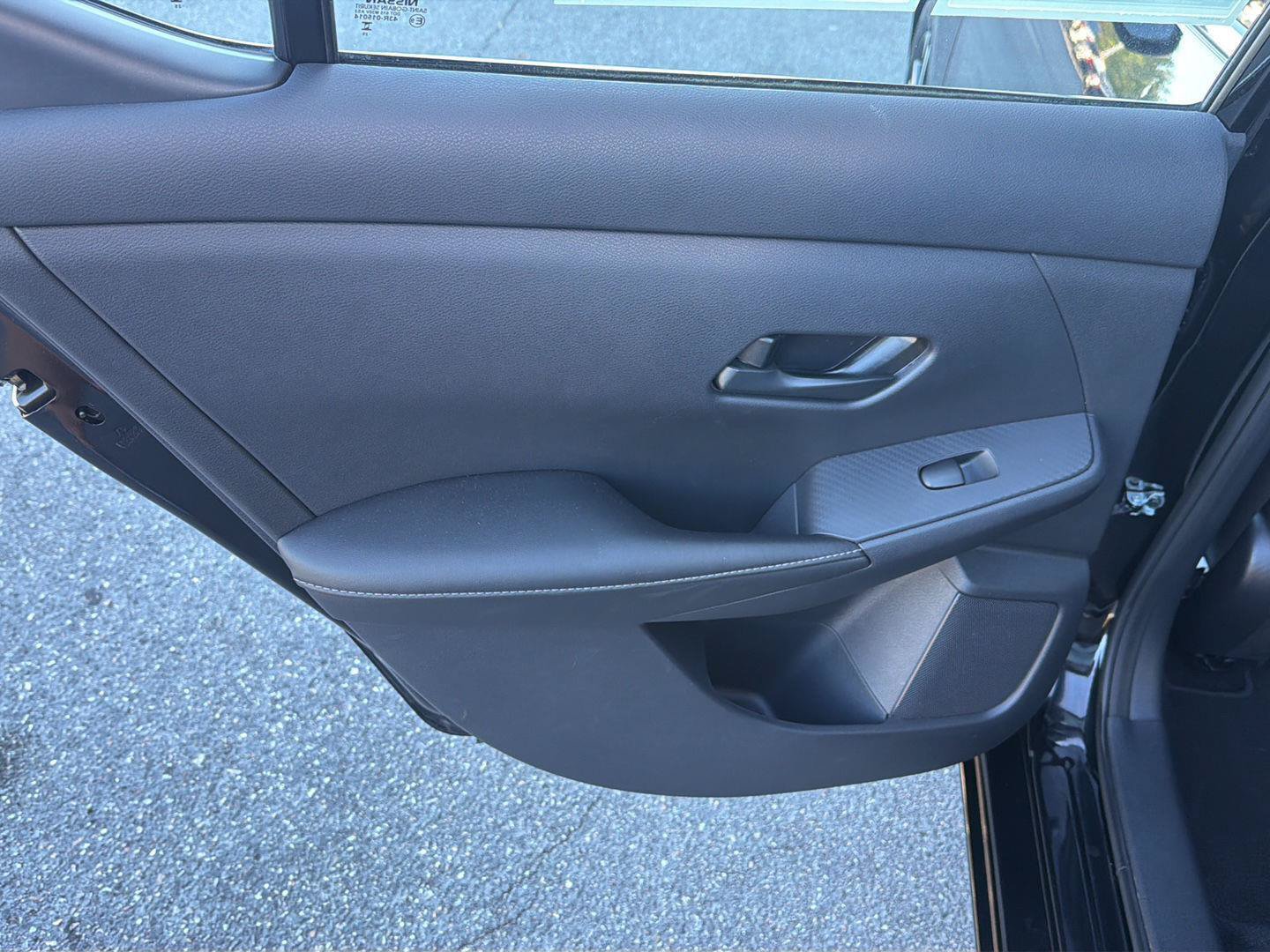 Used 2025 Nissan Sentra SV FWD image 17