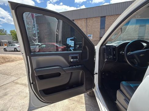 Used 2018 Chevrolet Silverado 3500 W/T w/ WT Convenience Package AWD/4WD image 14