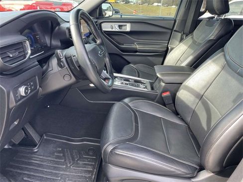 Used 2020 Ford Explorer ST image 19