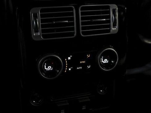 Used 2019 Land Rover Range Rover Supercharged AWD/4WD image 39