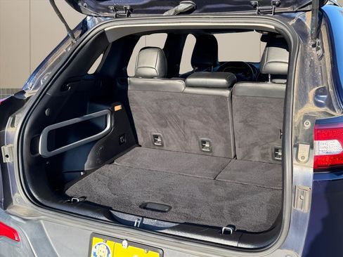 Used 2016 Jeep Cherokee Limited image 15