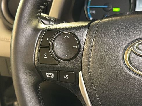 Used 2016 Toyota RAV4 Limited image 30