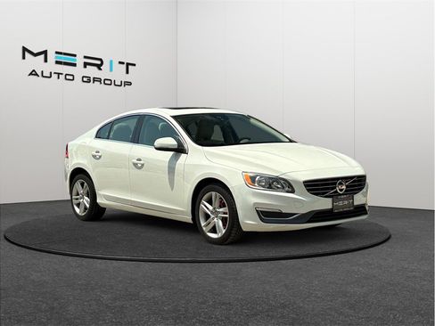 Used 2014 Volvo S60 T5 FWD image 1