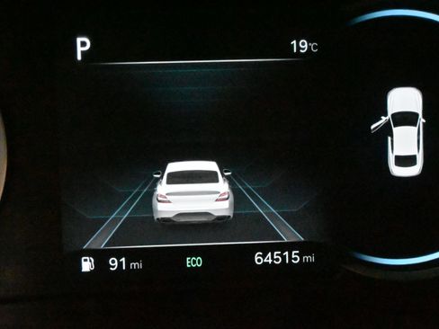 Used 2022 Genesis G70 3.3T w/ Sport Prestige Package image 17