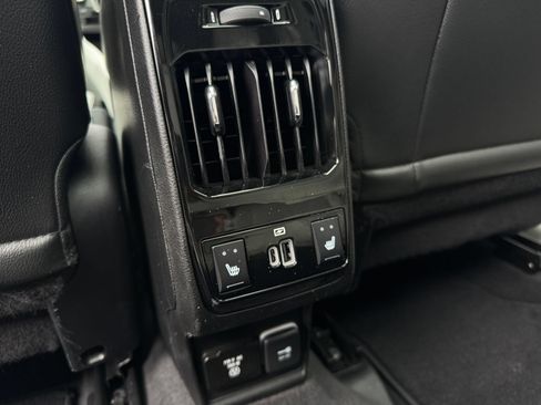 Used 2022 Jeep Compass Limited w/ Elite Group AWD/4WD image 17