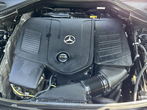 Certified 2026 Mercedes-Benz GLC 300 4MATIC image 34