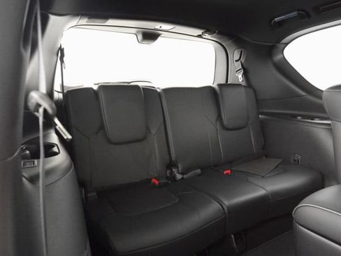 Used 2023 INFINITI QX80 Sensory AWD/4WD image 23