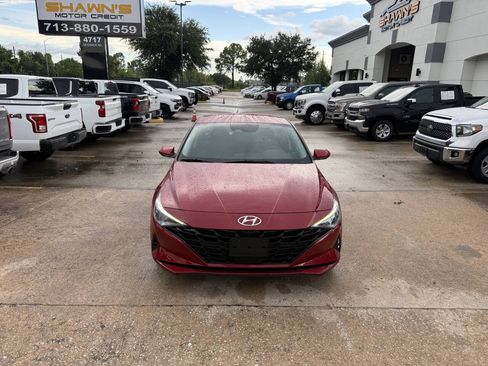 Used 2023 Hyundai Elantra SEL w/ Convenience Package FWD image 38