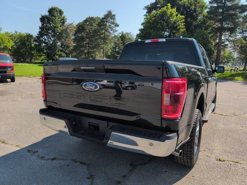 Used 2022 Ford F150 XLT w/ XTR Package AWD/4WD image 18