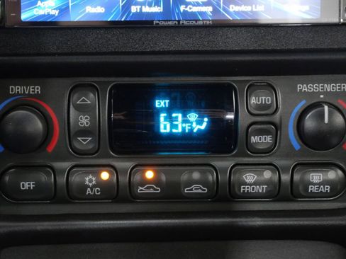 Used 2004 Chevrolet Corvette Convertible image 19