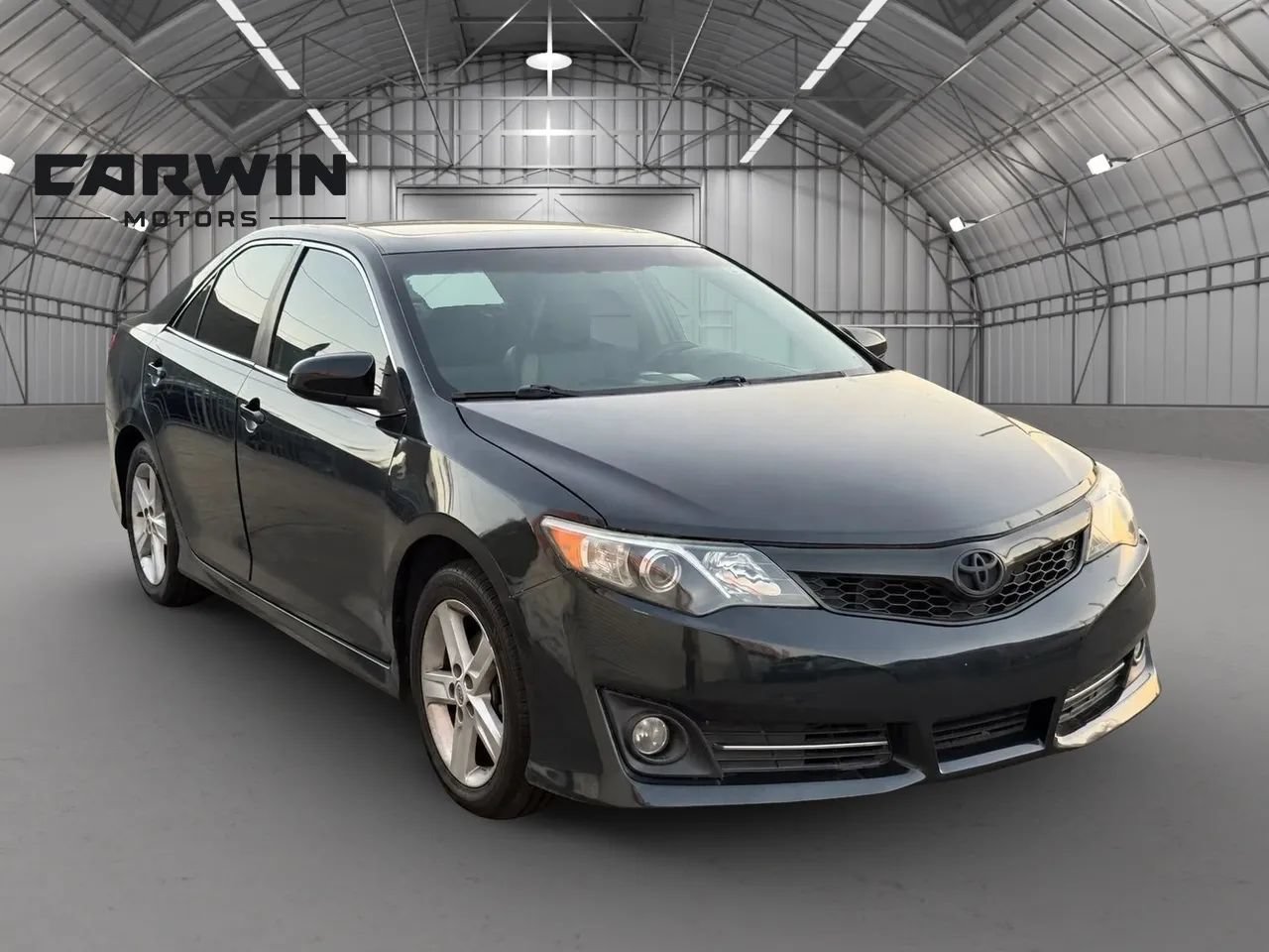 Used 2012 Toyota Camry SE FWD image 3