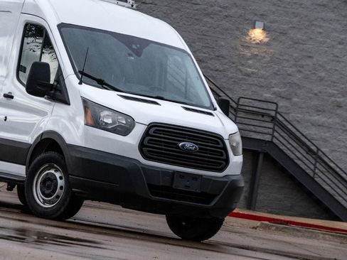 Used 2017 Ford Transit 250 148 Medium Roof RWD image 8