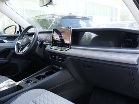 Certified 2025 Volkswagen Tiguan S FWD image 20