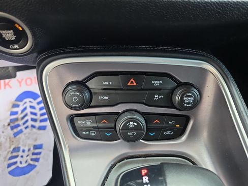 Used 2020 Dodge Challenger SXT w/ Blacktop Package RWD image 18