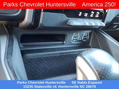 Used 2022 RAM 1500 Laramie AWD/4WD image 8