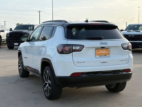 Certified 2025 Jeep Compass Limited w/ Elite Group AWD/4WD image 7