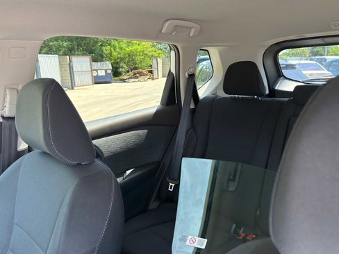 Used 2023 Nissan Rogue S AWD/4WD image 13