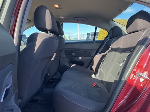 Used 2016 Chevrolet Cruze LT image 23