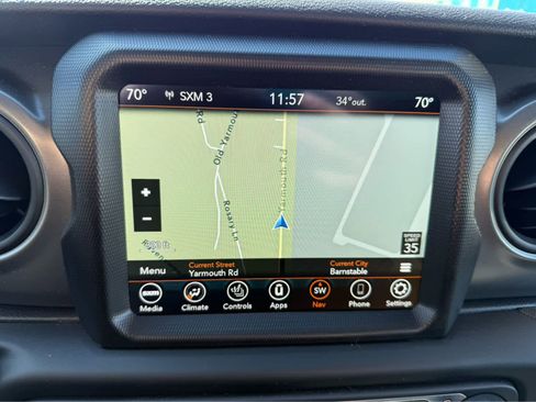 Used 2023 Jeep Gladiator Sport image 20