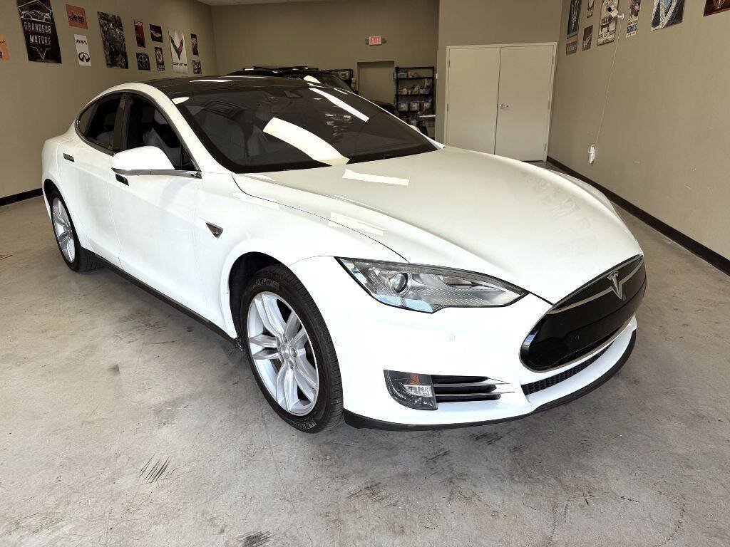Used 2016 Tesla Model S 85 RWD image 1