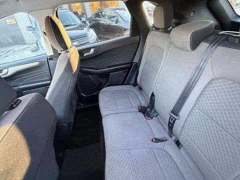 Used 2021 Ford Escape SE image 29