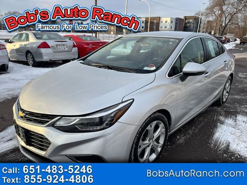 Used 2017 Chevrolet Cruze Premier image 1