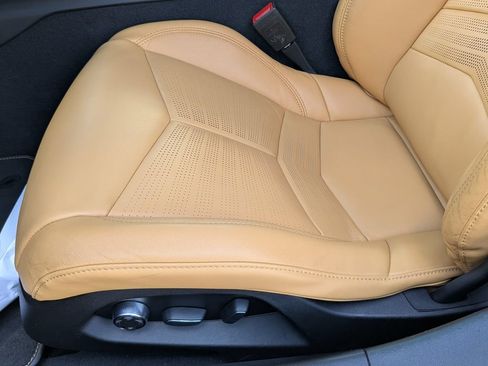 Used 2021 Chevrolet Corvette Stingray Preferred Cpe w/ Z51 Performance Package RWD image 20