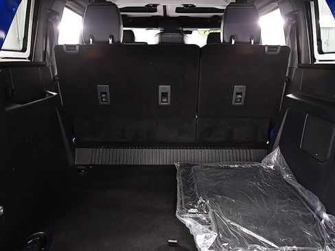 Used 2025 Ford Bronco Badlands image 31