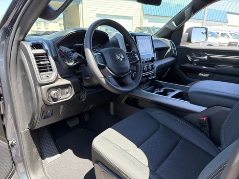 New 2026 RAM 1500 Express AWD/4WD image 10