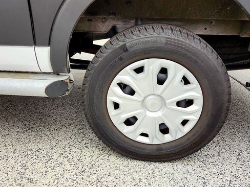 Used 2025 Ford Transit 250 Low Roof w/ Exterior Upgrade Package RWD image 9
