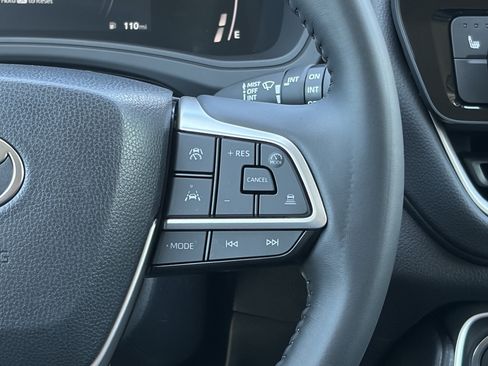 Certified 2026 Toyota Grand Highlander AWD Hybrid image 18