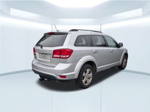 Used 2011 Dodge Journey Mainstreet w/ Flexible Seating Group image 4