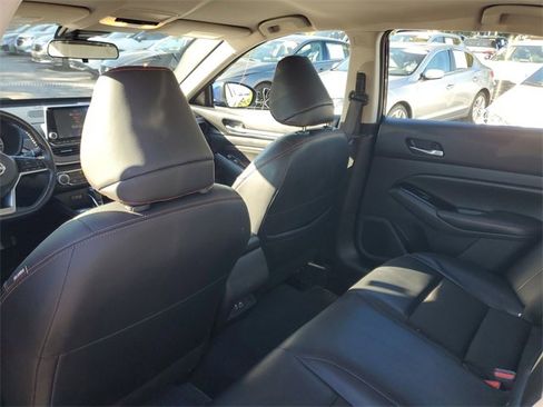 Used 2023 Nissan Altima 2.5 SR image 25