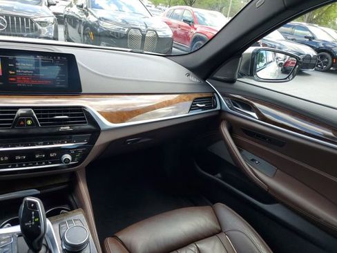 Used 2020 BMW M550i xDrive w/ Executive Package AWD/4WD image 15