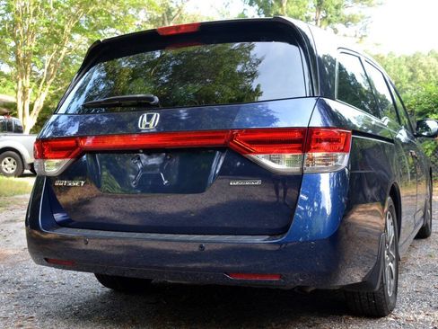 Used 2015 Honda Odyssey Touring image 8
