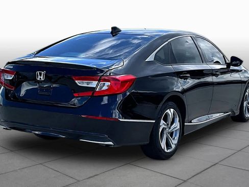 Used 2020 Honda Accord EX image 11