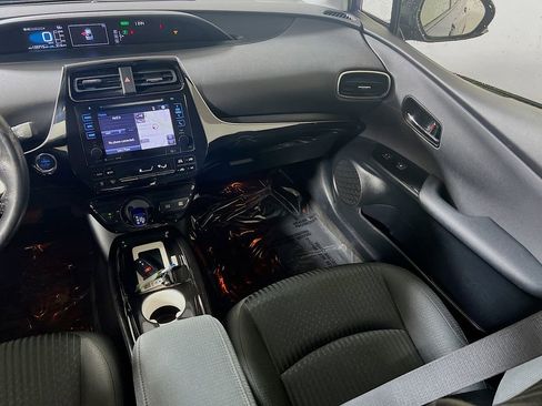 Used 2016 Toyota Prius Three image 20