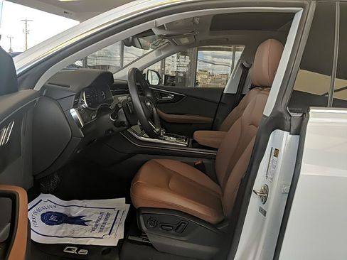 Used 2022 Audi Q8 Premium Plus w/ Premium Plus Package image 13