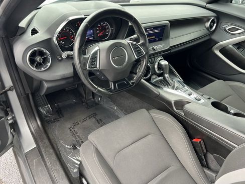 Used 2023 Chevrolet Camaro LT image 10