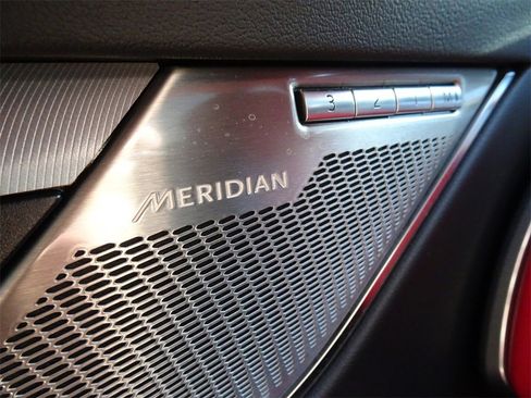 Used 2024 Jaguar F-PACE R-Dynamic S image 22