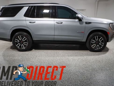Used 2023 GMC Yukon AT4 AWD/4WD image 6