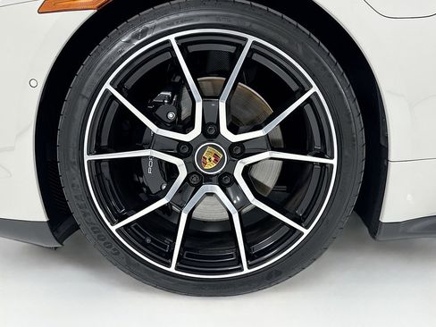 Certified 2024 Porsche Taycan 4S AWD/4WD image 31
